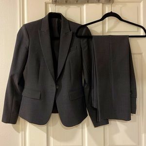 Theory wool suit, gabe, dark charcoal grey, like new